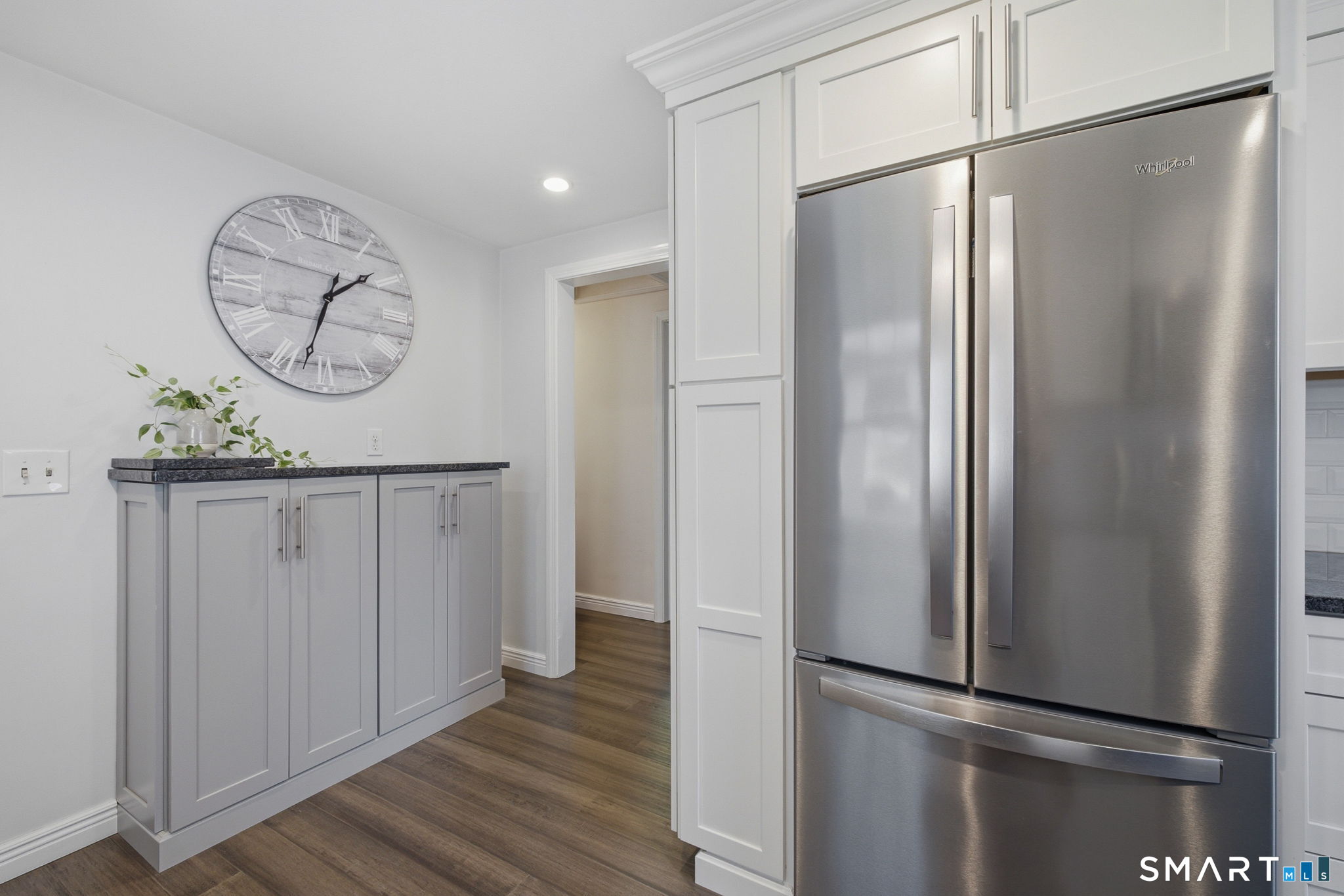39 Randal Avenue West Hartford, CT 06110 - Photo 7 of 24