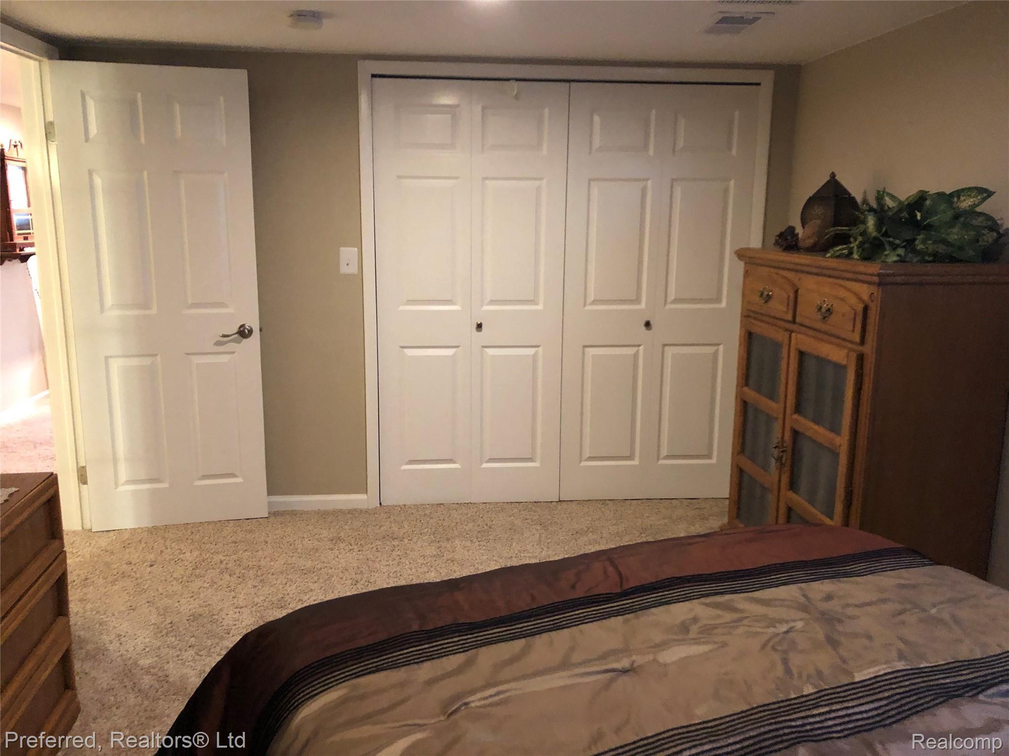 1610 Henry Ruff Road Garden City, MI 48135 - Photo 37 of 41 E2209DB8-FC1F-446E-81C4-7994E18F5DBF.jpeg