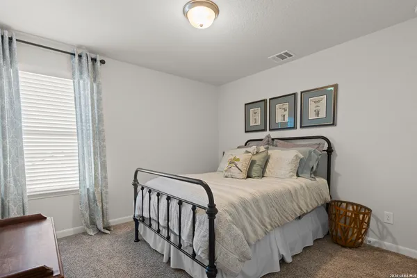 $2,850 | 13036 Louberg, San Antonio, TX 78253