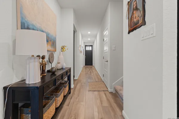 $2,850 | 13036 Louberg, San Antonio, TX 78253