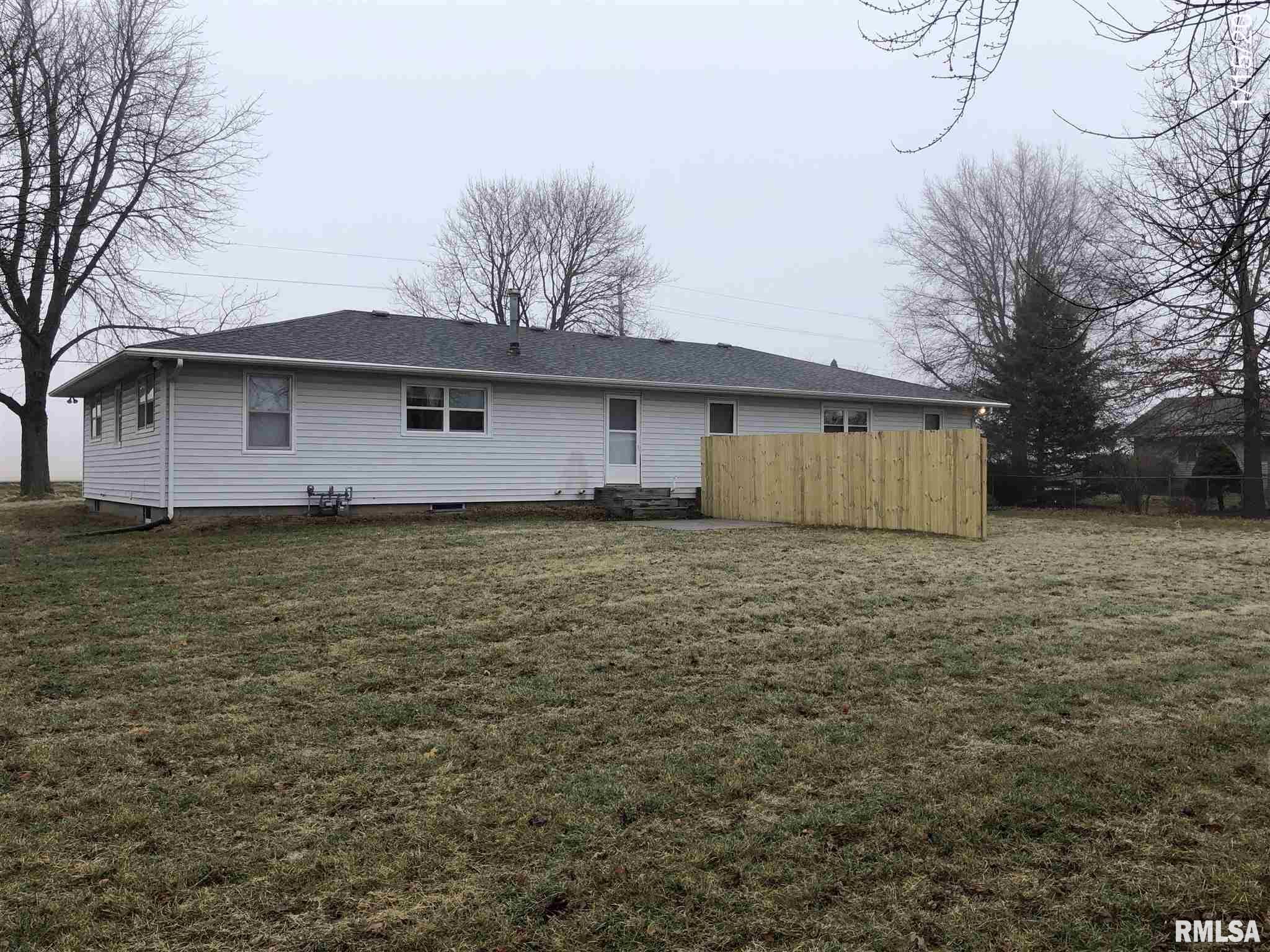 10057 Wolf Road Geneseo, IL 61254 - Photo 6 of 12 Gallery Image 6
