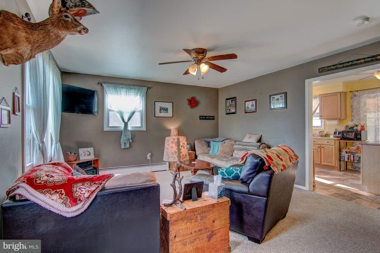 3794 East Prospect Road York, PA 17402 - Photo 3 of 25 Gallery Image 3