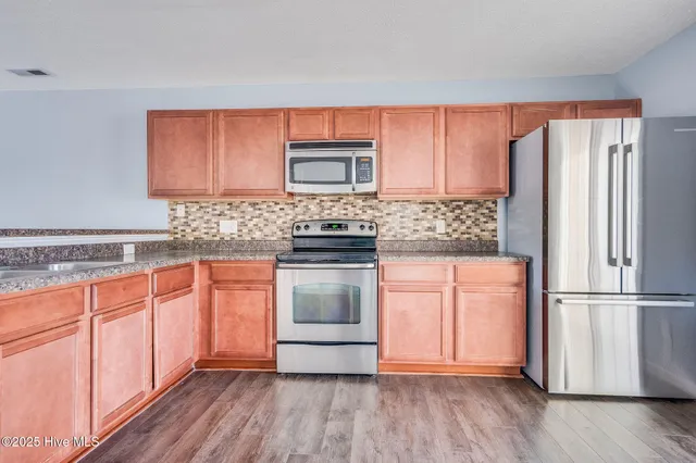 $195,000 | 317 Glen Cannon Drive, Jacksonville, NC 28546