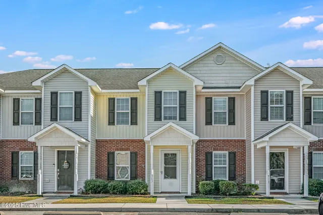 $195,000 | 317 Glen Cannon Drive, Jacksonville, NC 28546