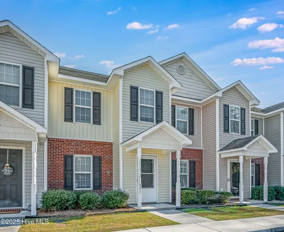 $195,000 | 317 Glen Cannon Drive, Jacksonville, NC 28546