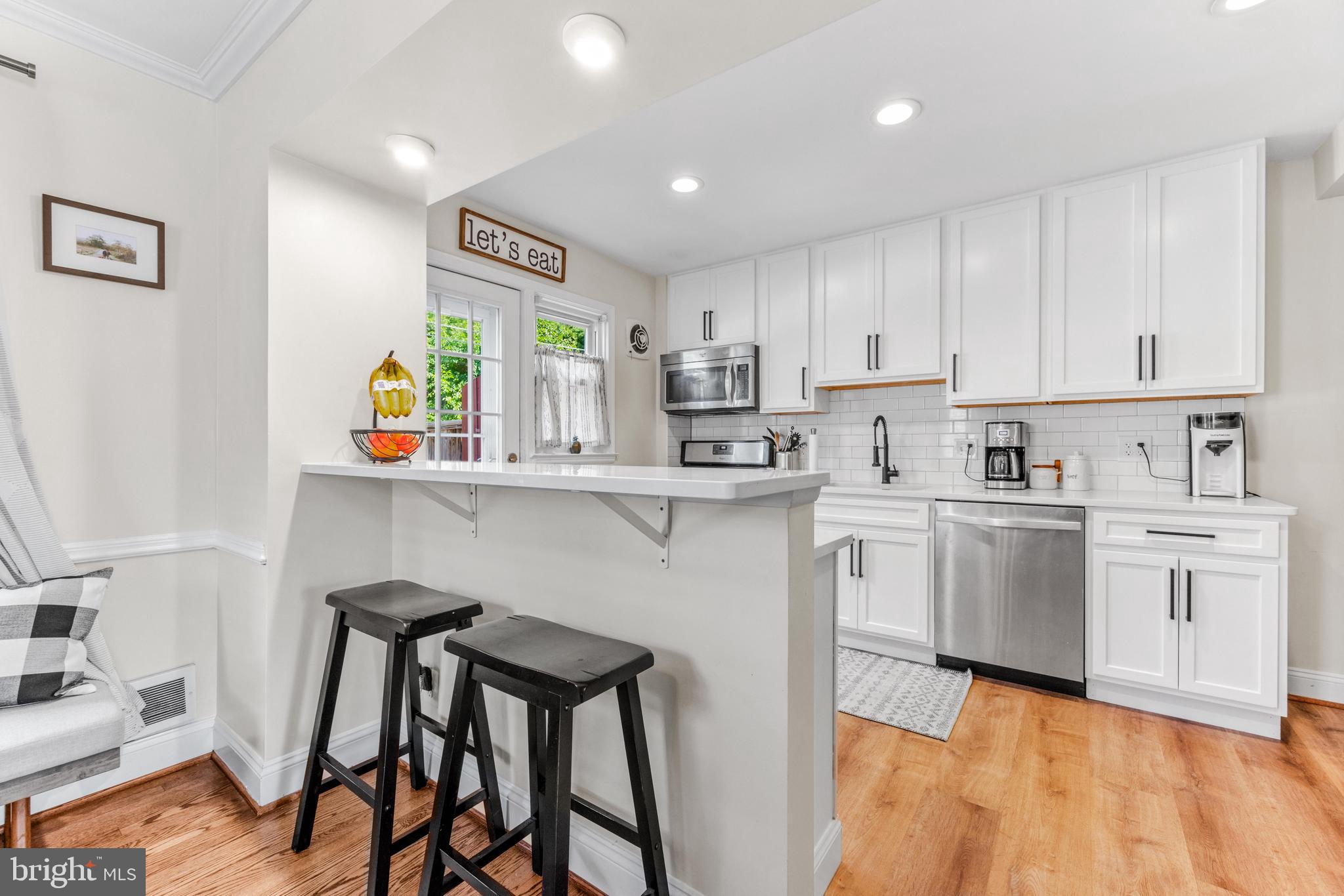 6114 Mt Ridge Road Catonsville, MD 21228 - Photo 1 of 36