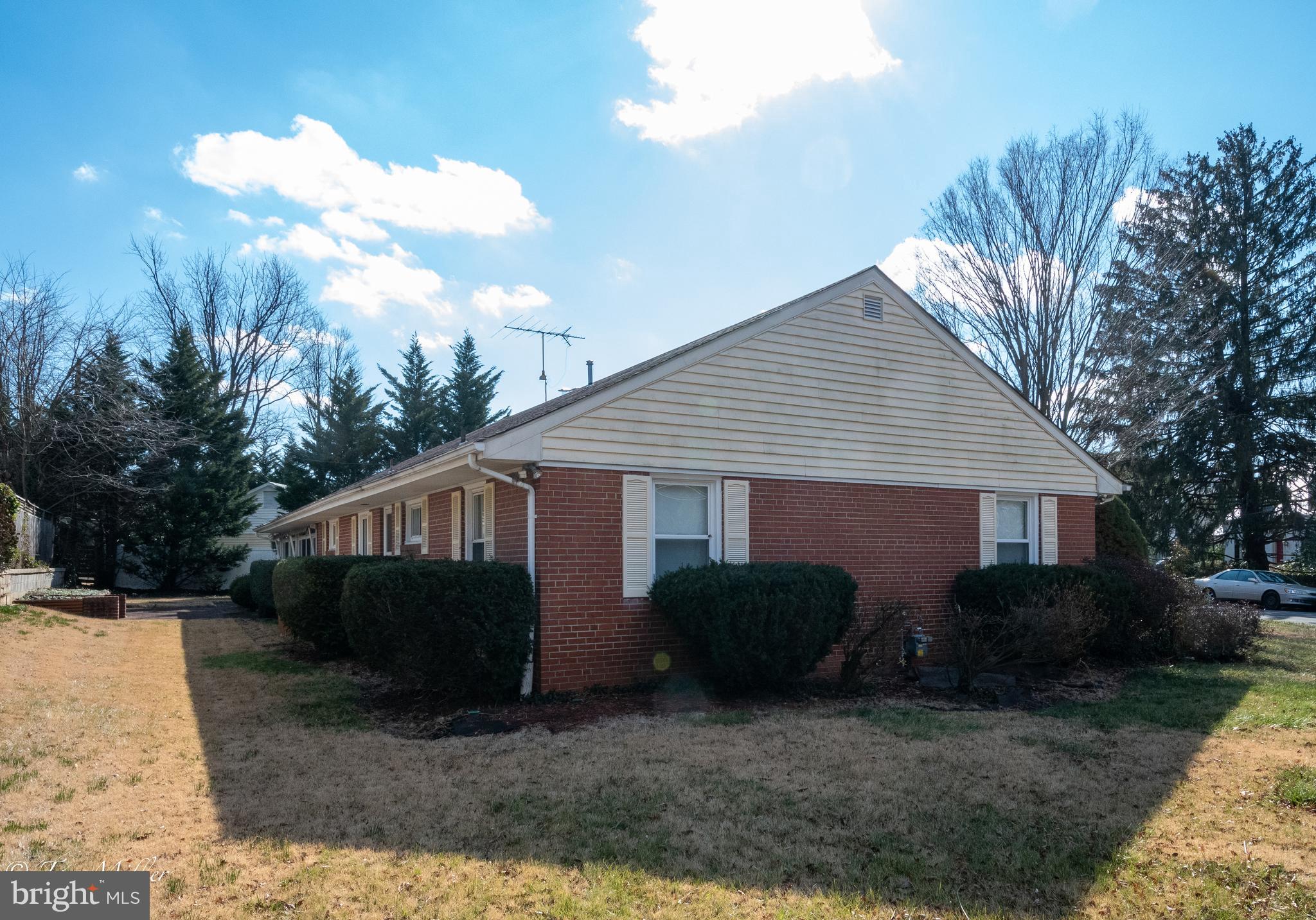 826 Trafalgar Road Baltimore, MD 21204 - Photo 4 of 35 Gallery Image 4