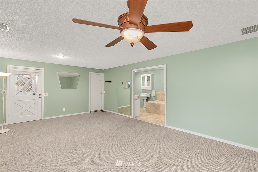 9612 South 177th Street Renton, WA 98055 - Photo 7 of 19