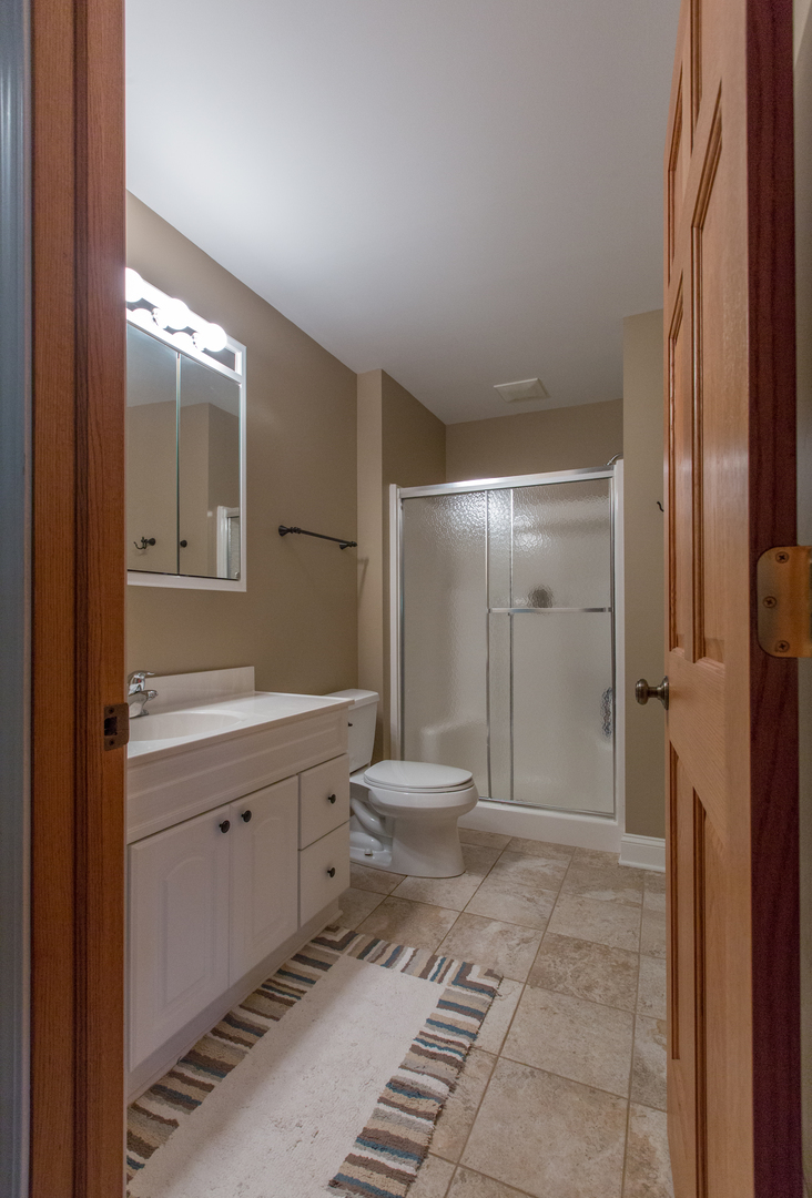 2608 Rolling Oaks Road Spring Grove, IL 60081 - Photo 23 of 38