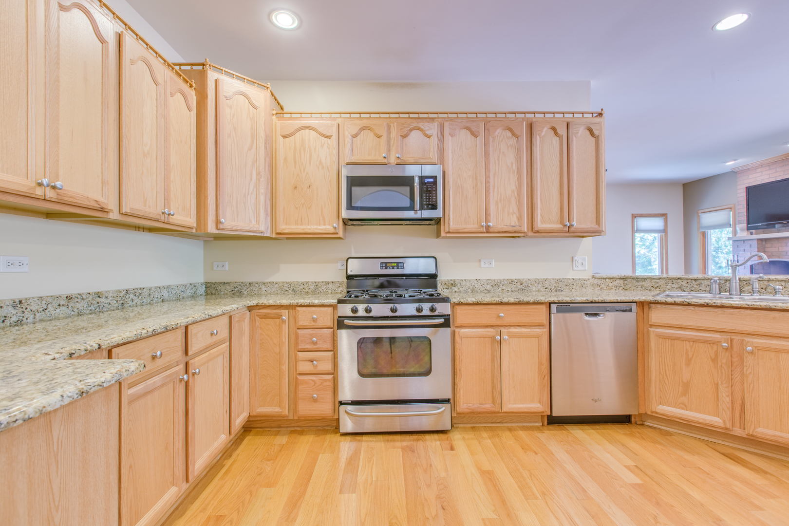 2608 Rolling Oaks Road Spring Grove, IL 60081 - Photo 6 of 38