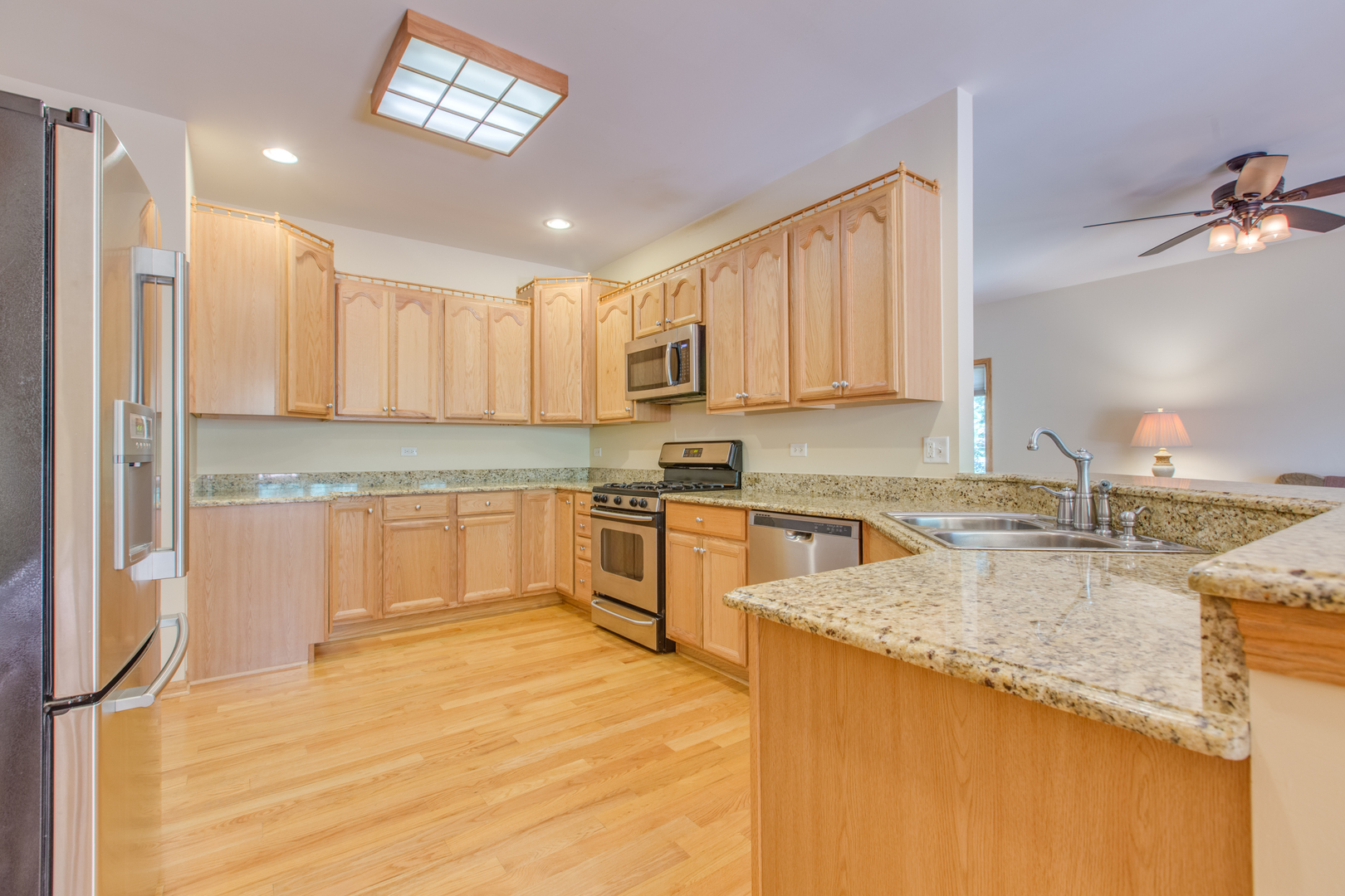 2608 Rolling Oaks Road Spring Grove, IL 60081 - Photo 8 of 38