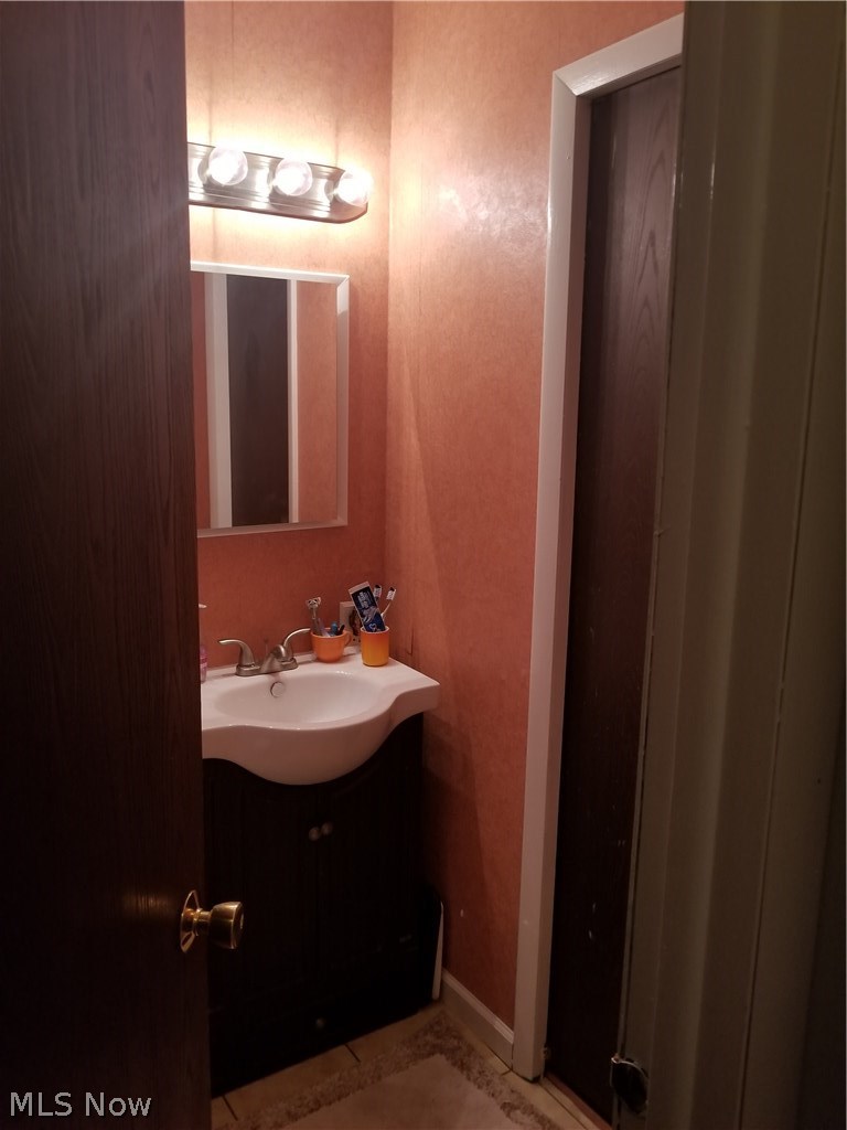 38744 Chestnut Ridge Road Elyria, OH 44035 - Photo 10 of 14 Gallery Image 10