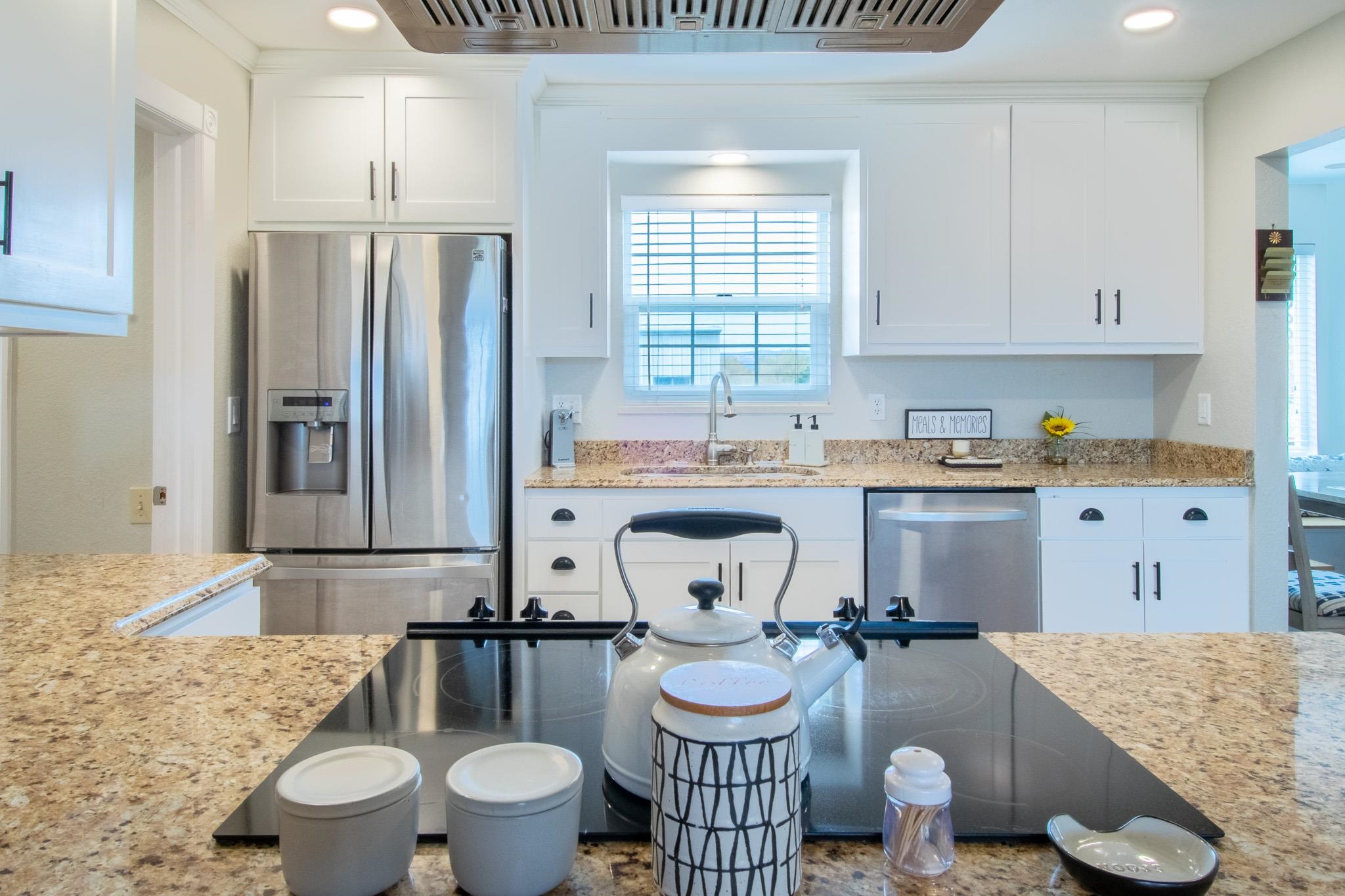 273 30 Road Grand Junction, CO 81503 - Photo 12 of 42 a room with furniture a rug and white appliances