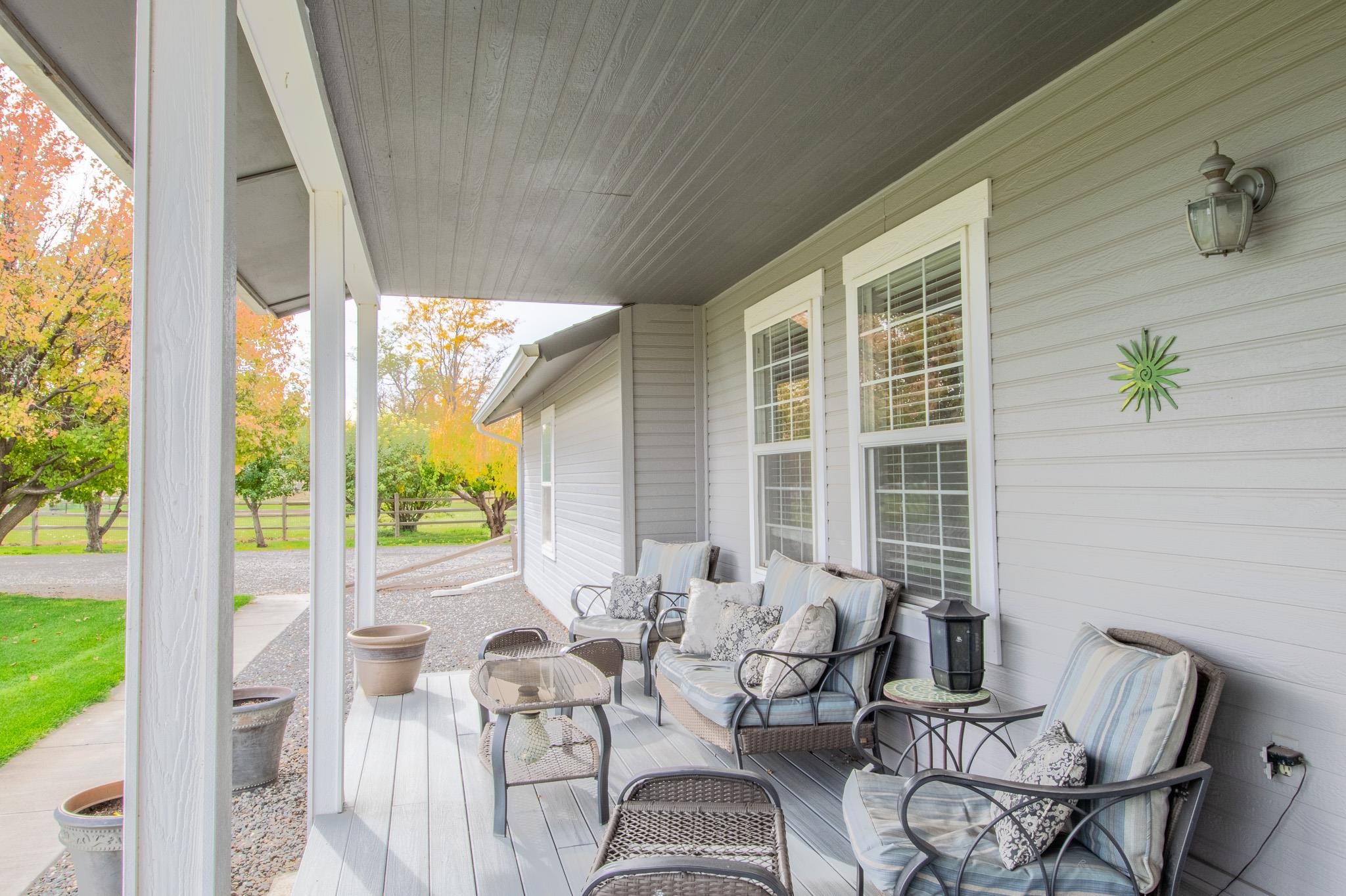 273 30 Road Grand Junction, CO 81503 - Photo 27 of 42 a living room with furniture and a large window