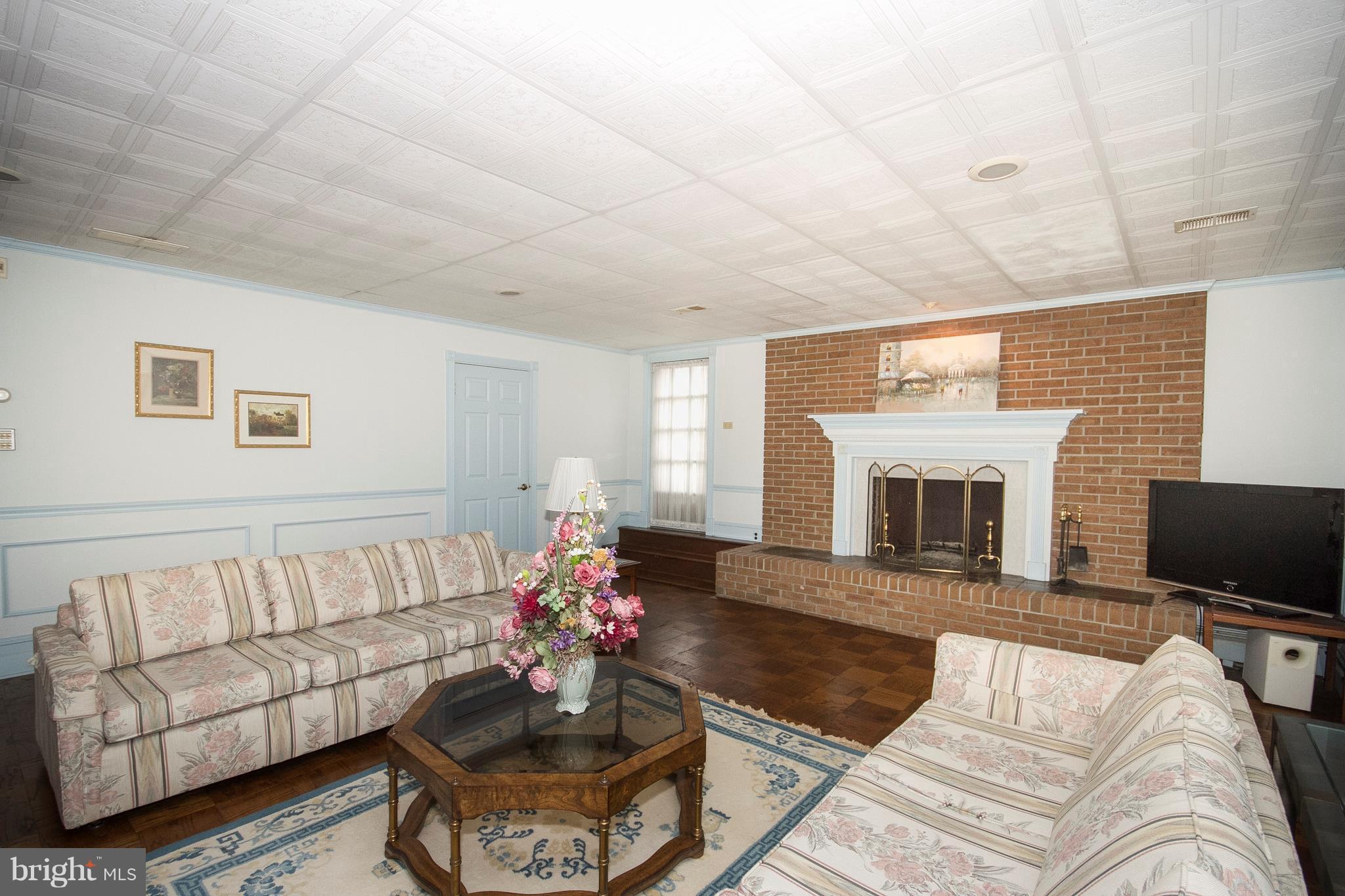 4708 Silver Spring Road Perry Hall, MD 21128 - Photo 13 of 30 Family Room