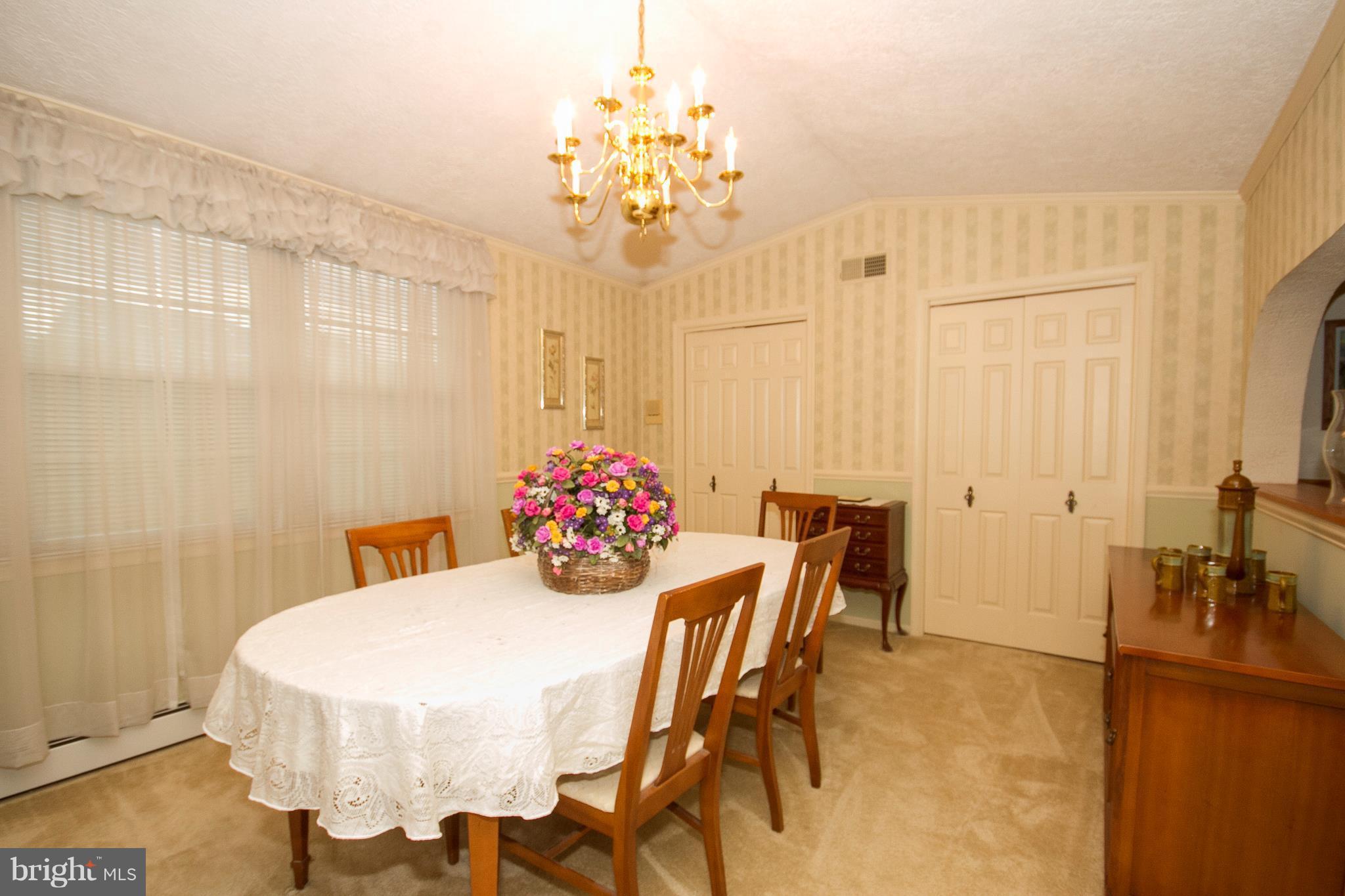 4708 Silver Spring Road Perry Hall, MD 21128 - Photo 20 of 30 Picture Holiday meals here!