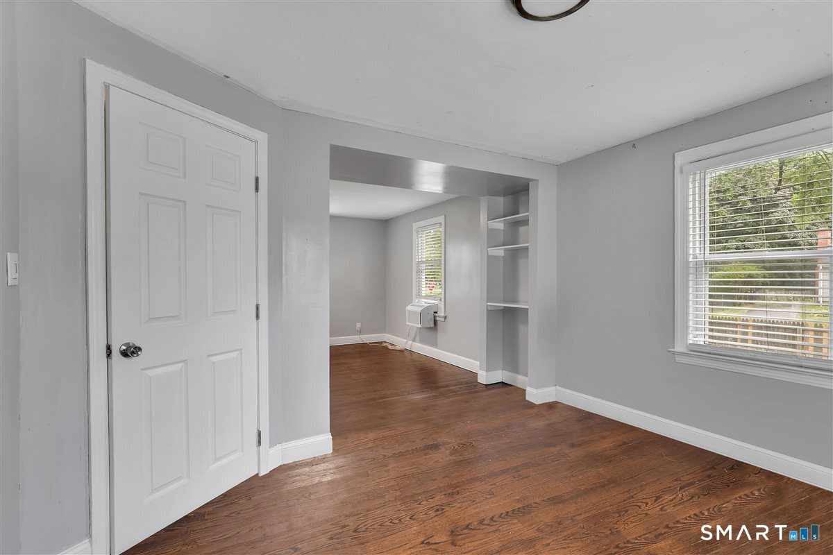 4 Robin Road Manchester, CT 06042 - Photo 10 of 24