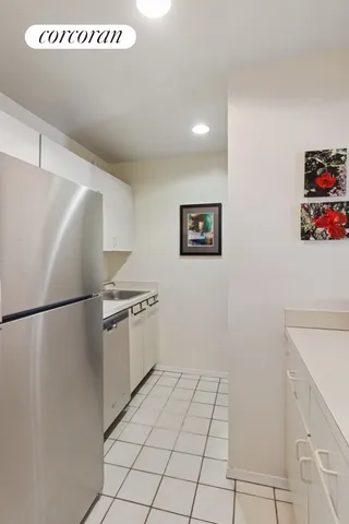 $599,000 | 253 West 73rd Street, Unit 7L | Upper West Side