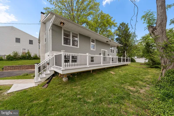 $525,000 | 425 North Lane, Ridley Park, PA 19078