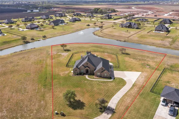 $799,000 | 7626 Lake Ivie, Needville, TX 77461