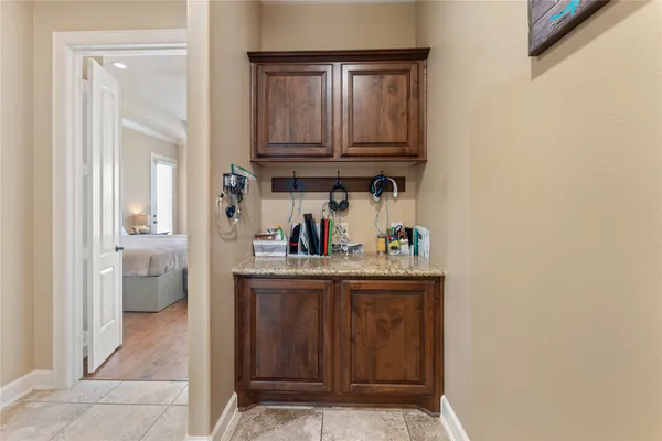 a view of a house with a big yard