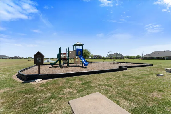 $799,000 | 7626 Lake Ivie, Needville, TX 77461