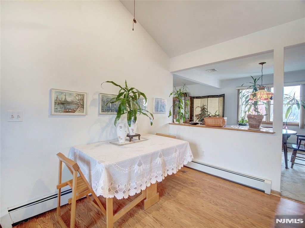 16 Oldis Street Rochelle Park, NJ 07662 - Photo 2 of 7