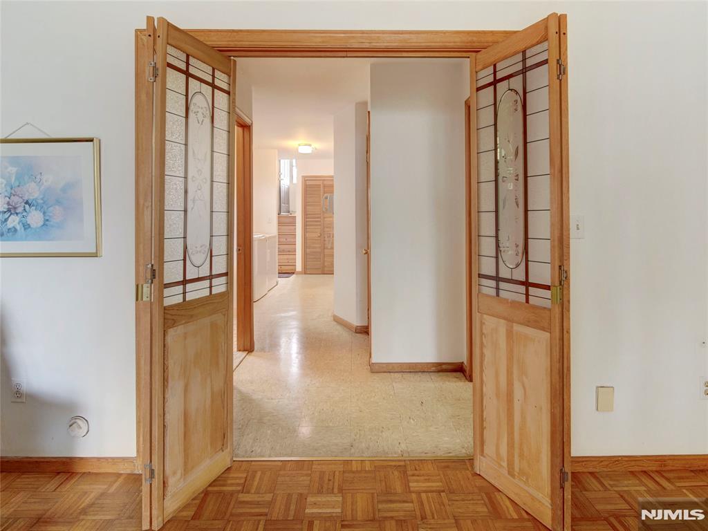 16 Oldis Street Rochelle Park, NJ 07662 - Photo 5 of 7