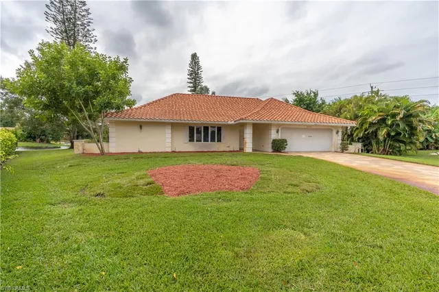 $730,000 | 2353 Abbey Court, Naples, FL 34112