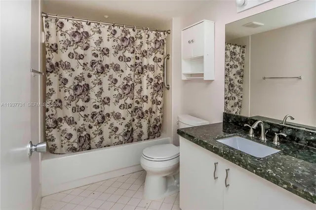 $2,300 | 850 Southwest 138th Avenue, Unit 409D, Pembroke Pines, FL 33027