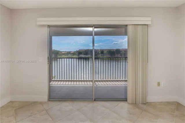 $2,300 | 850 Southwest 138th Avenue, Unit 409D, Pembroke Pines, FL 33027