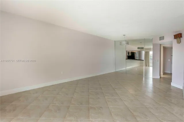 $2,300 | 850 Southwest 138th Avenue, Unit 409D, Pembroke Pines, FL 33027