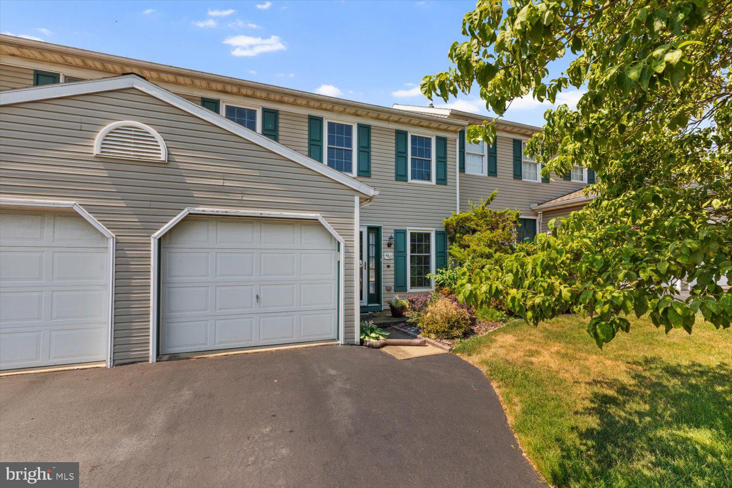 462 Crosswinds Drive Lititz, PA 17543 - Photo 3 of 26
