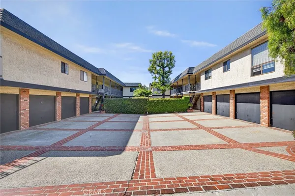 $574,900 | 2115 Ohio Avenue, Signal Hill, CA 90755