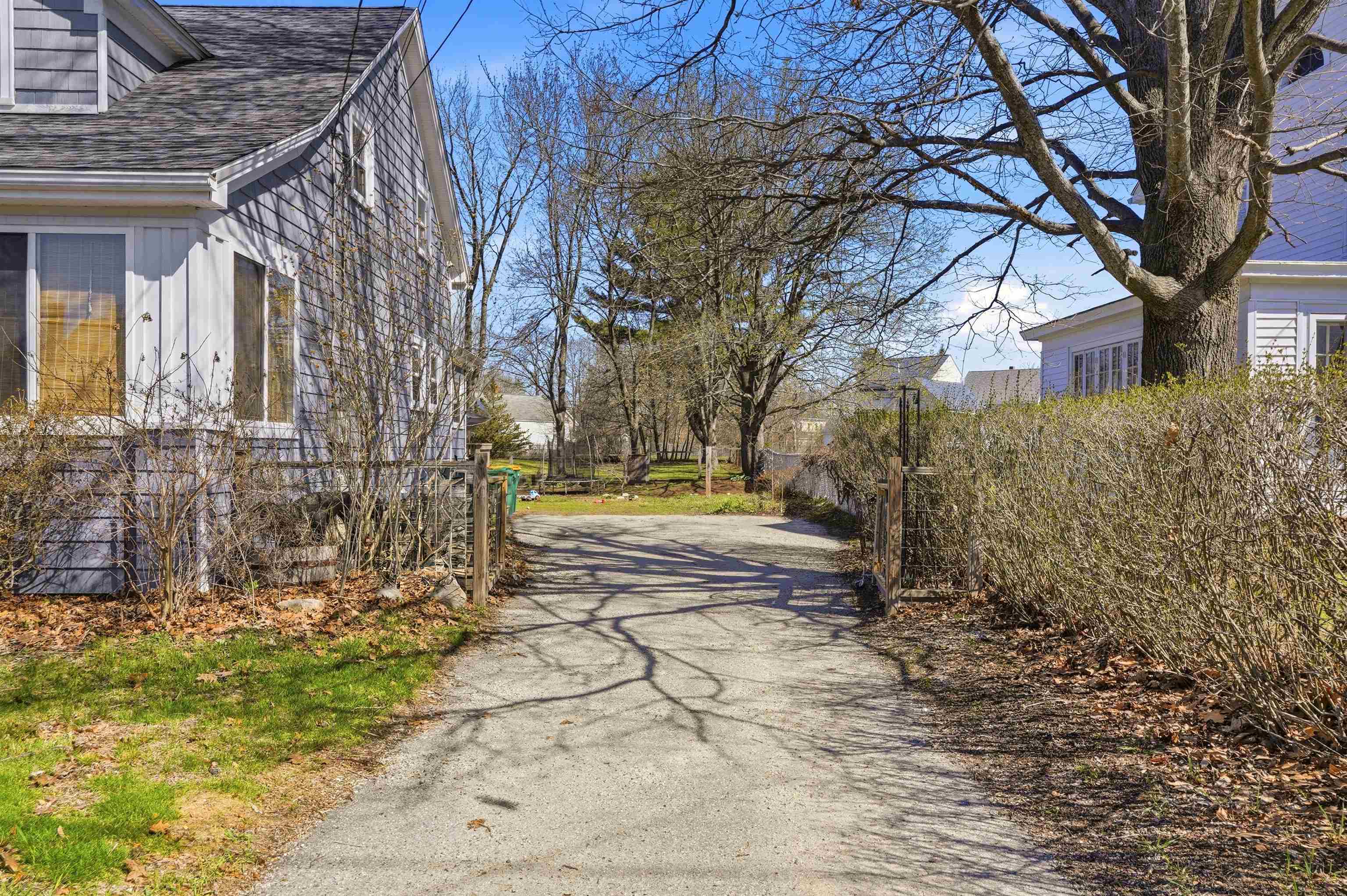 33 Walnut Street Rochester, NH 03867 - Photo 3 of 44 Gallery Image 3