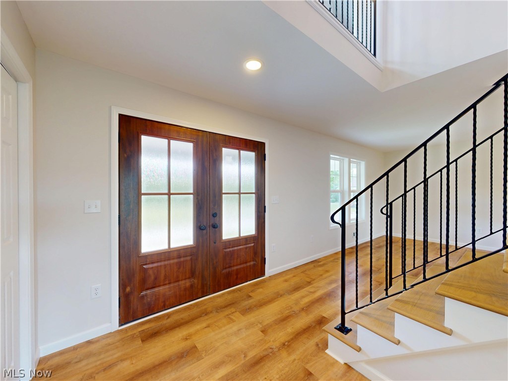 12395 Winchell Road Painesville, OH 44077 - Photo 14 of 46 Foyer