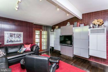 3418 Manor Hill Road Baltimore, MD 21208 - Photo 6 of 19 Den
