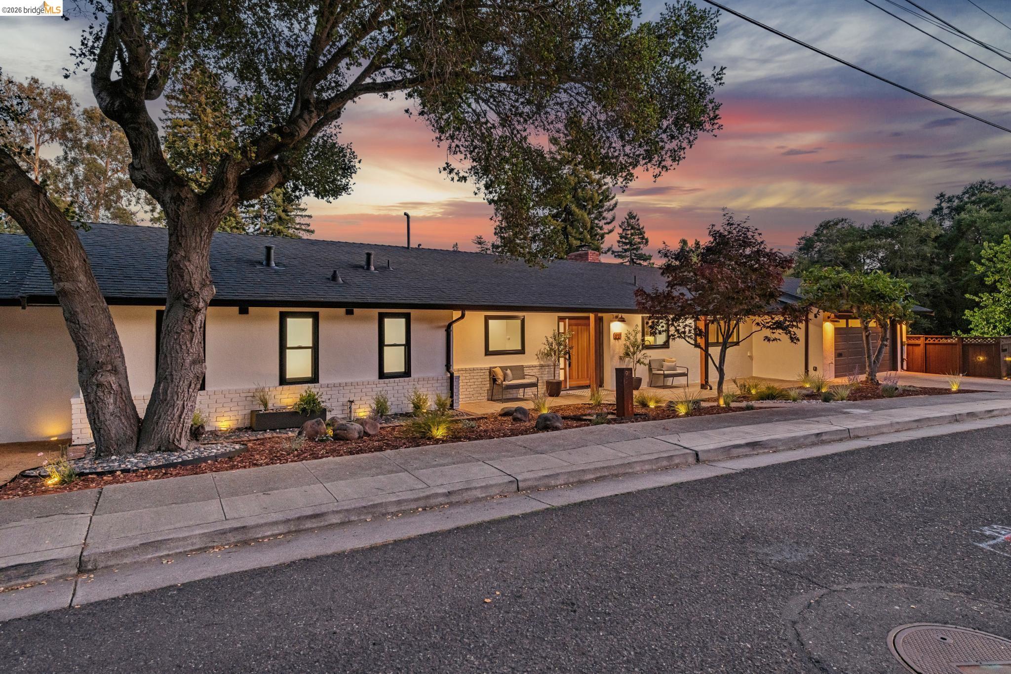 921 Underhills Road Oakland, CA 94610 - Photo 4 of 97
