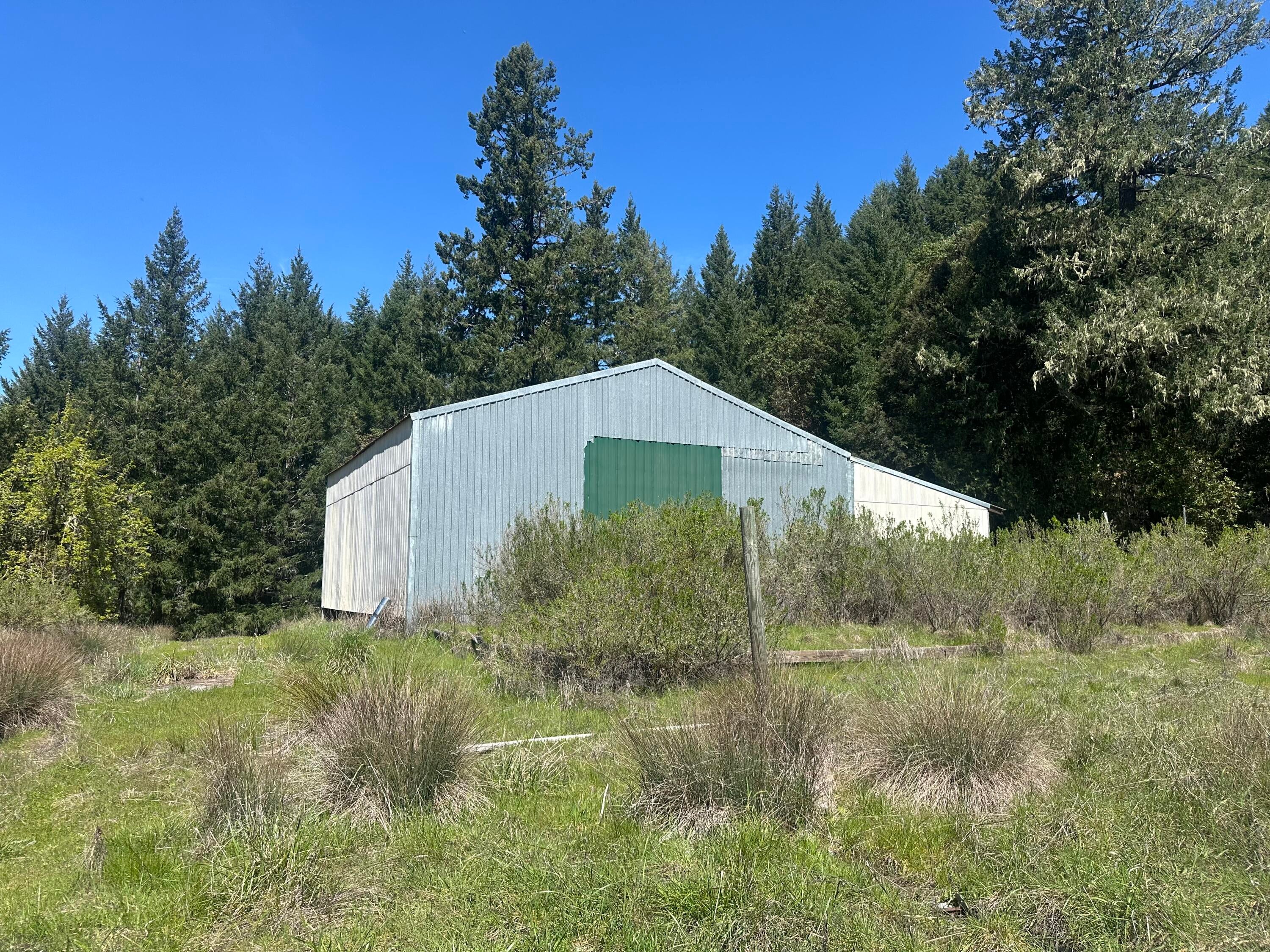 19624 Dyerville Loop Road Myers Flat, CA 95554 - Photo 10 of 23