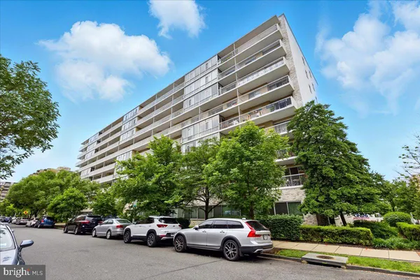 $2,800 | 730 24th Street Northwest, Unit 715, Washington, DC 20037