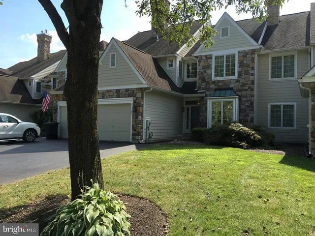 $4,100 | 185 Daylesford Boulevard, Unit 185, Berwyn, PA 19312