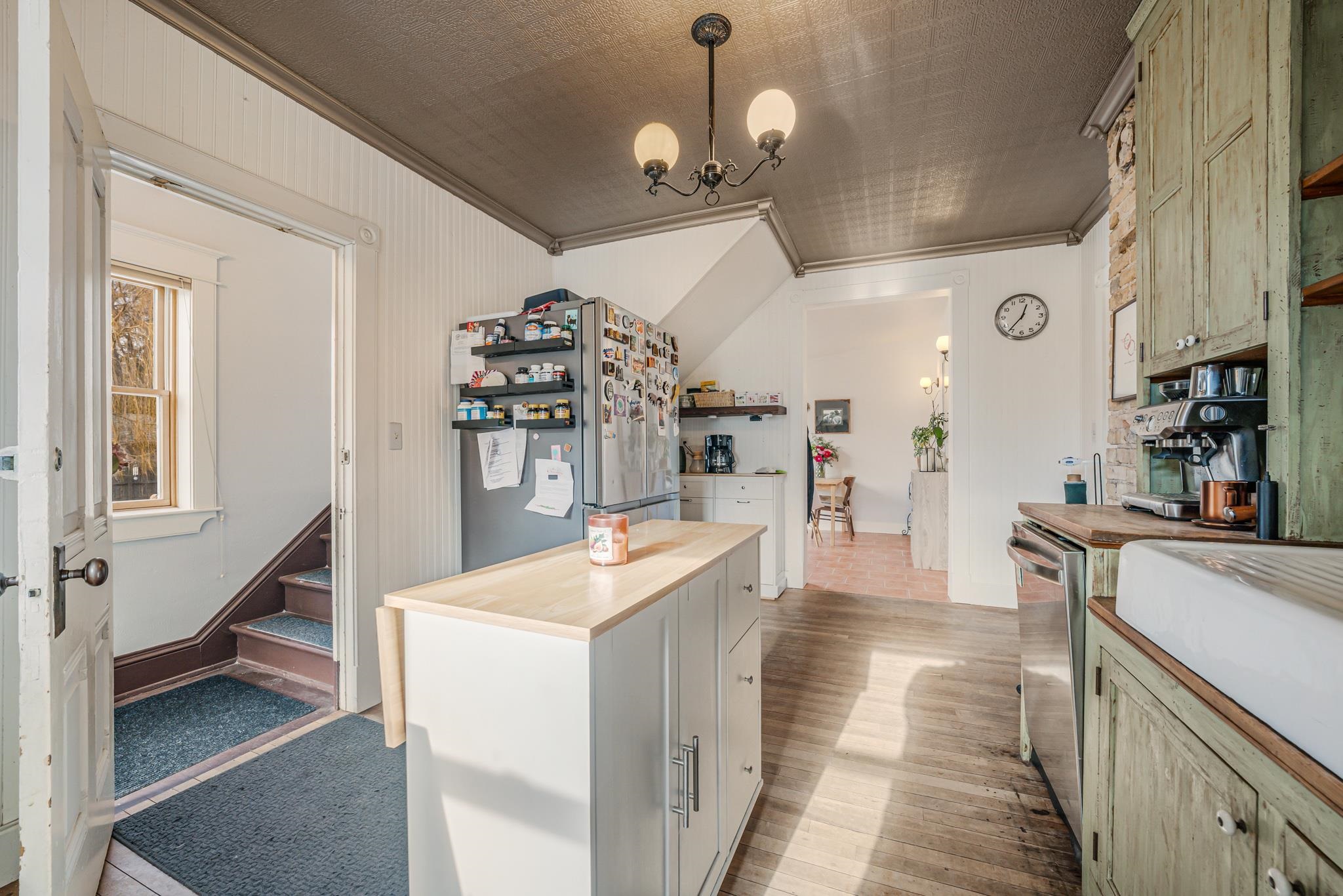 517 South Locust Street Appleton, WI 54914 - Photo 17 of 36