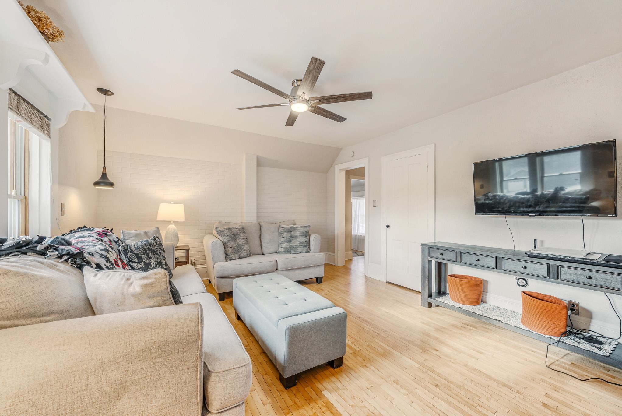 517 South Locust Street Appleton, WI 54914 - Photo 22 of 36