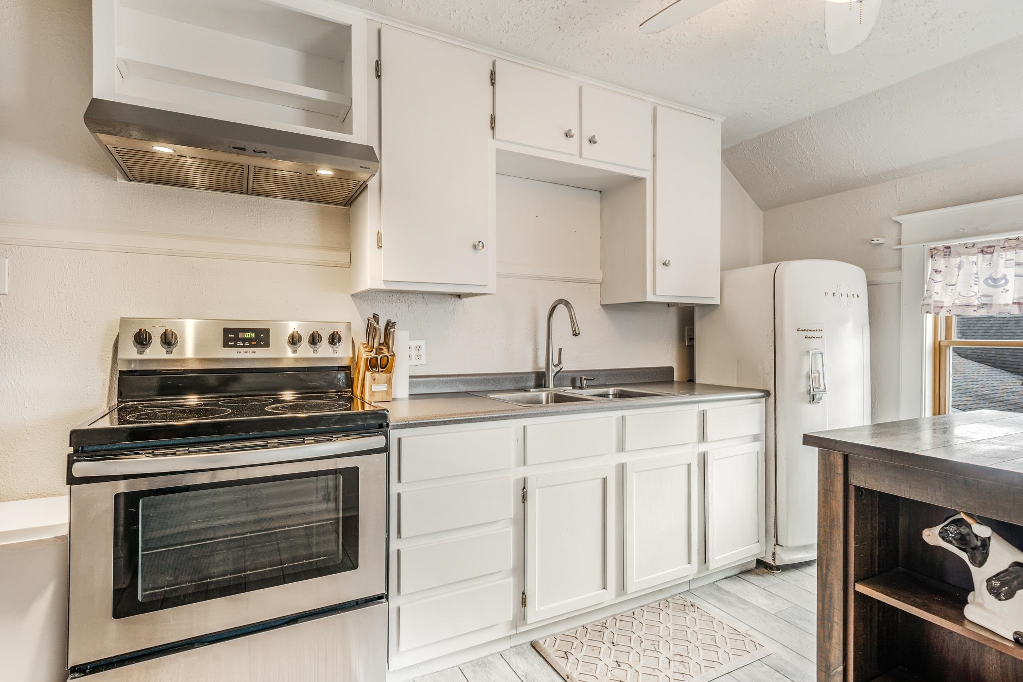 517 South Locust Street Appleton, WI 54914 - Photo 25 of 36