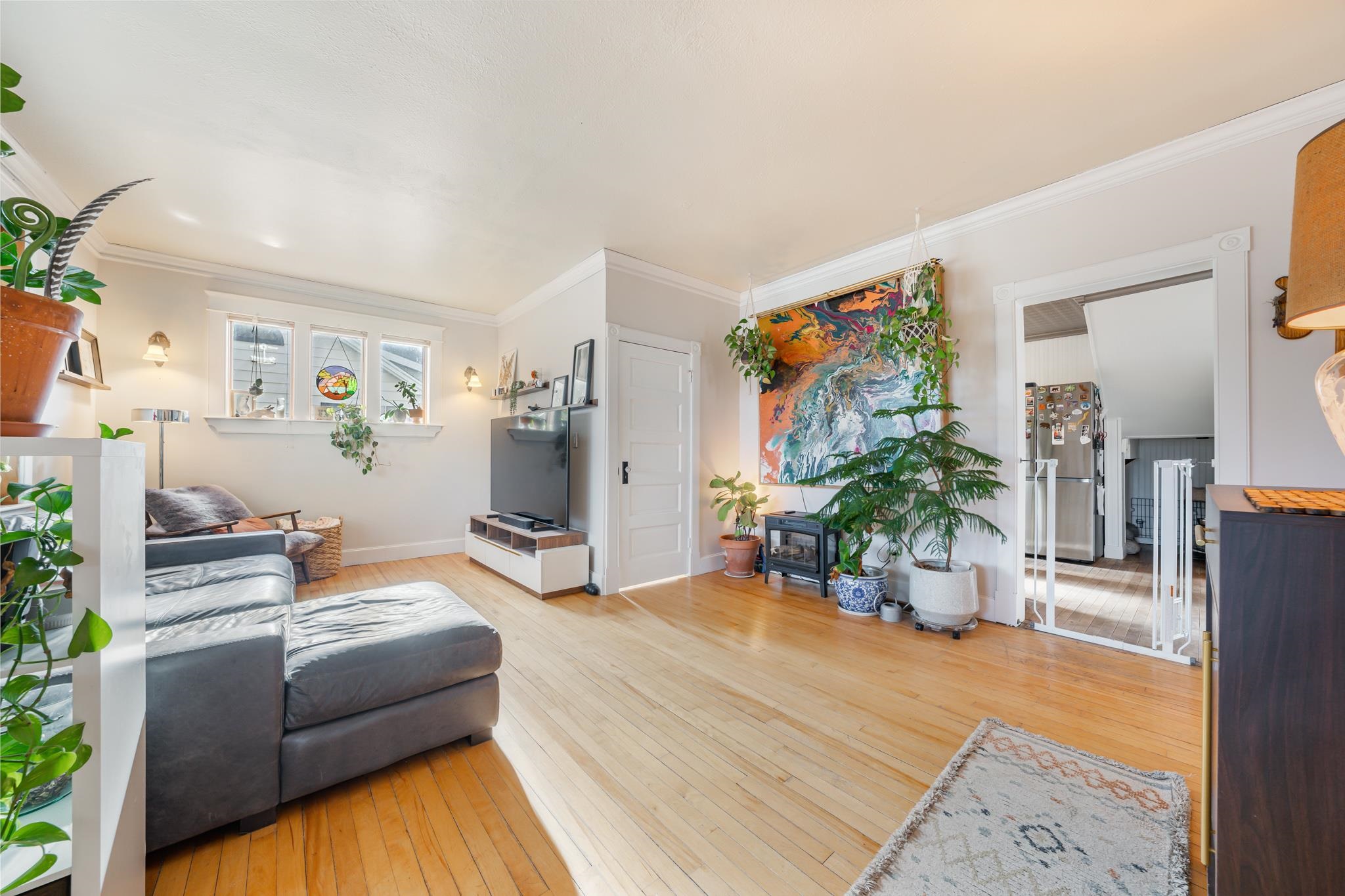 517 South Locust Street Appleton, WI 54914 - Photo 5 of 36