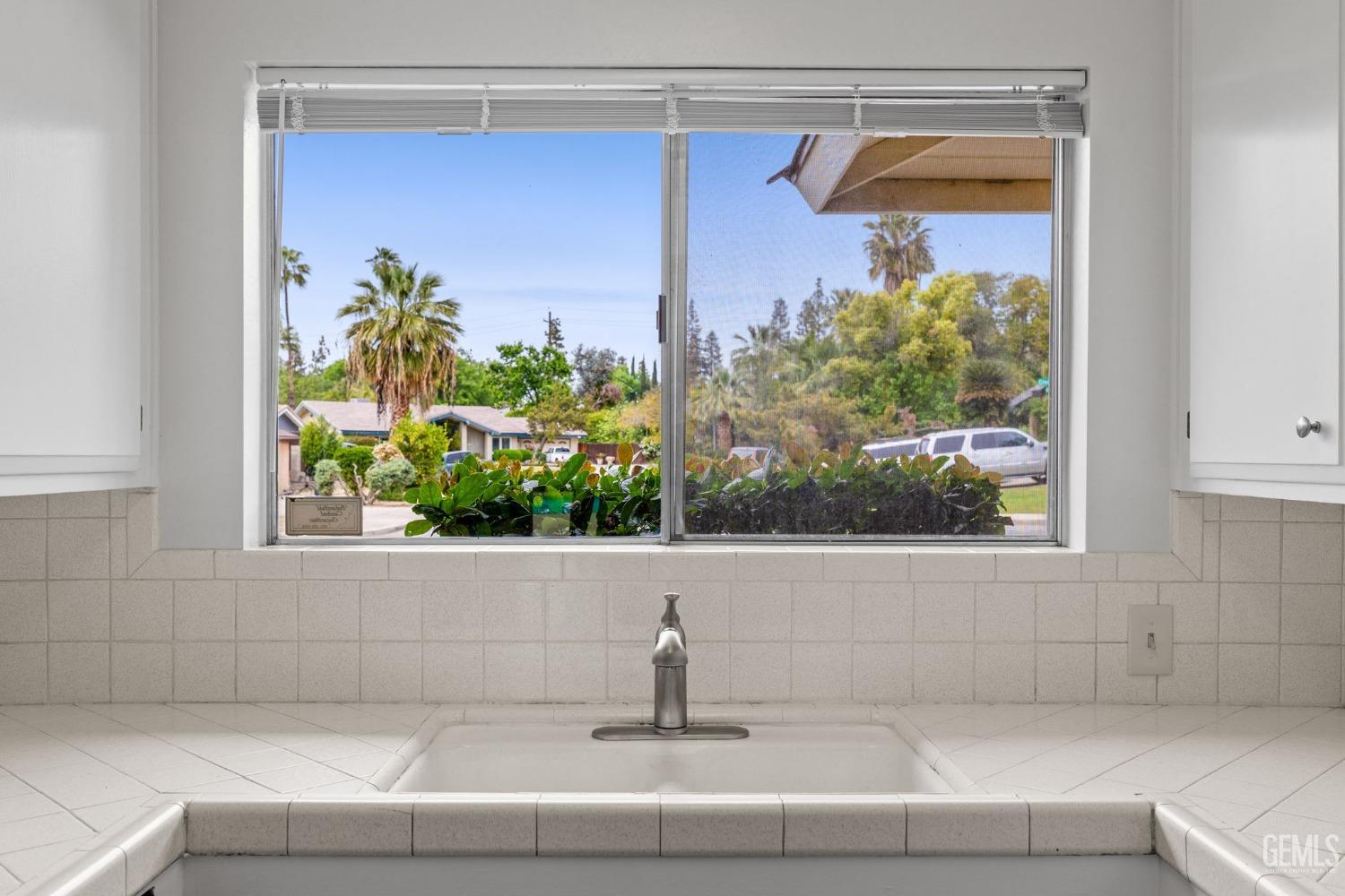 Undisclosed Address Bakersfield, CA 93306 - Photo 20 of 46 a bathroom with a tub