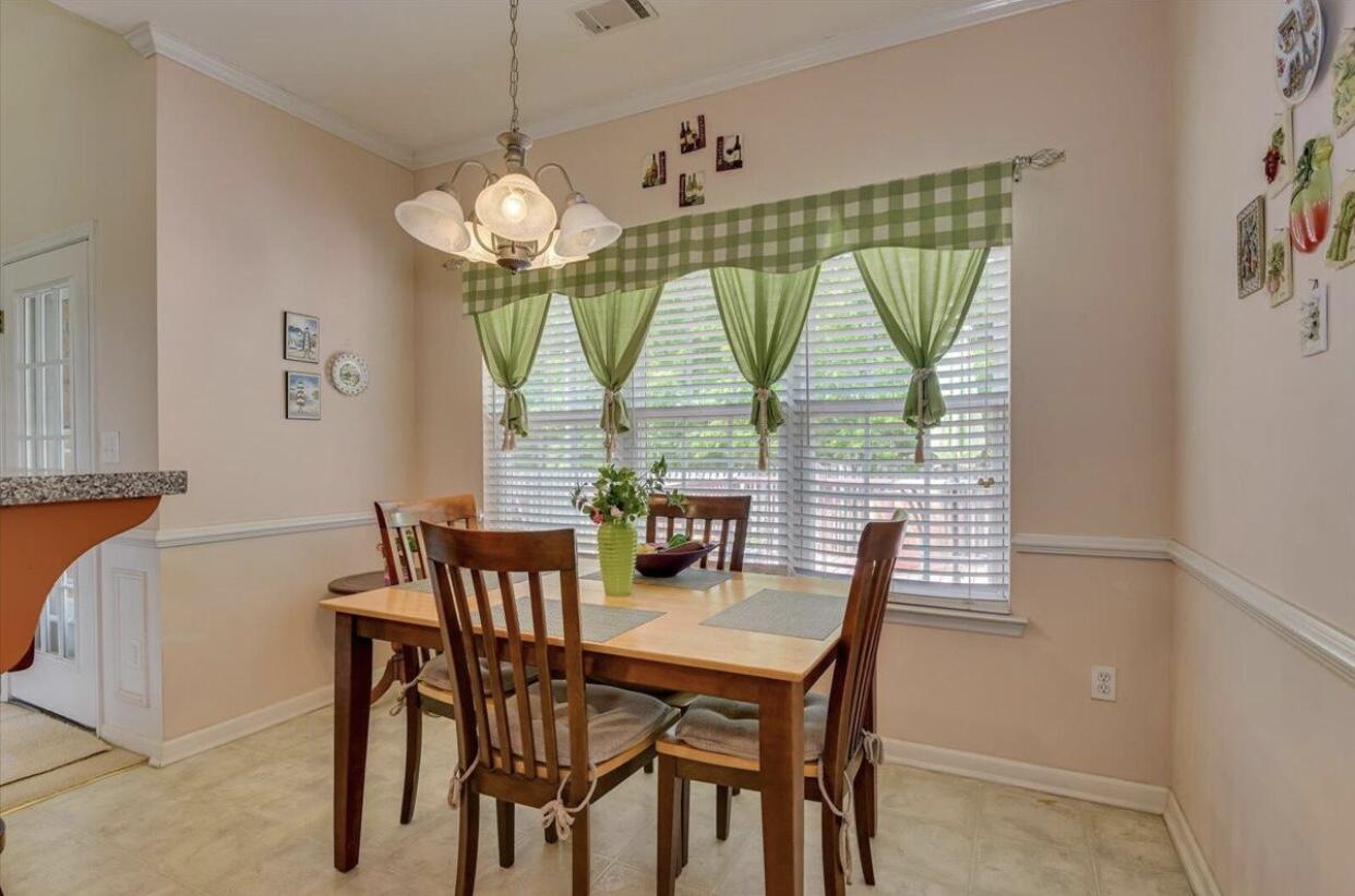 4714 Park Ridge Court Evans, GA 30809 - Photo 6 of 11 Breakfast Area