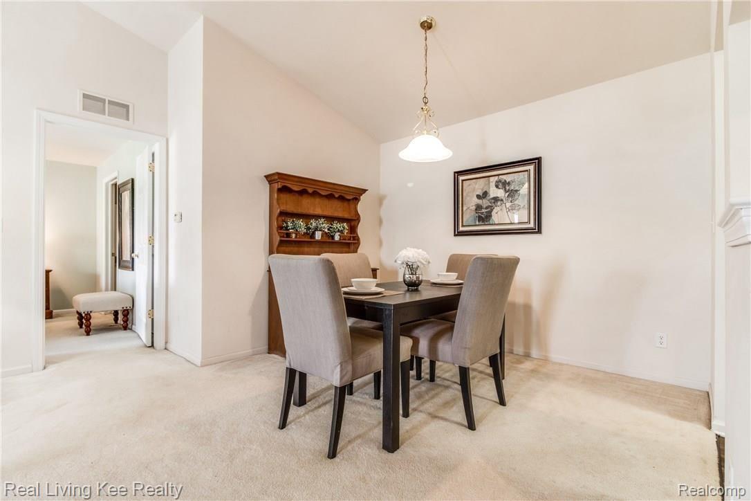 3393 Tremonte Circle, Unit 204 Rochester, MI 48306 - Photo 13 of 40 Interiors (14 of 29).jpg