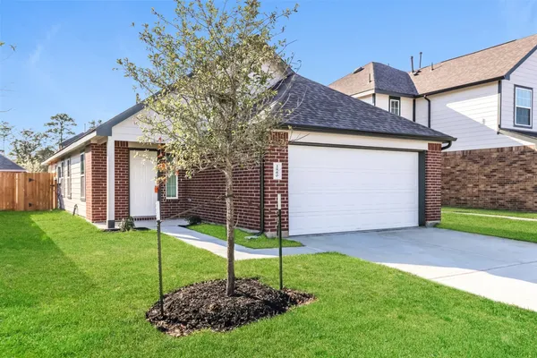 $1,635 | 2860 Briggs Drive, Conroe, TX 77301