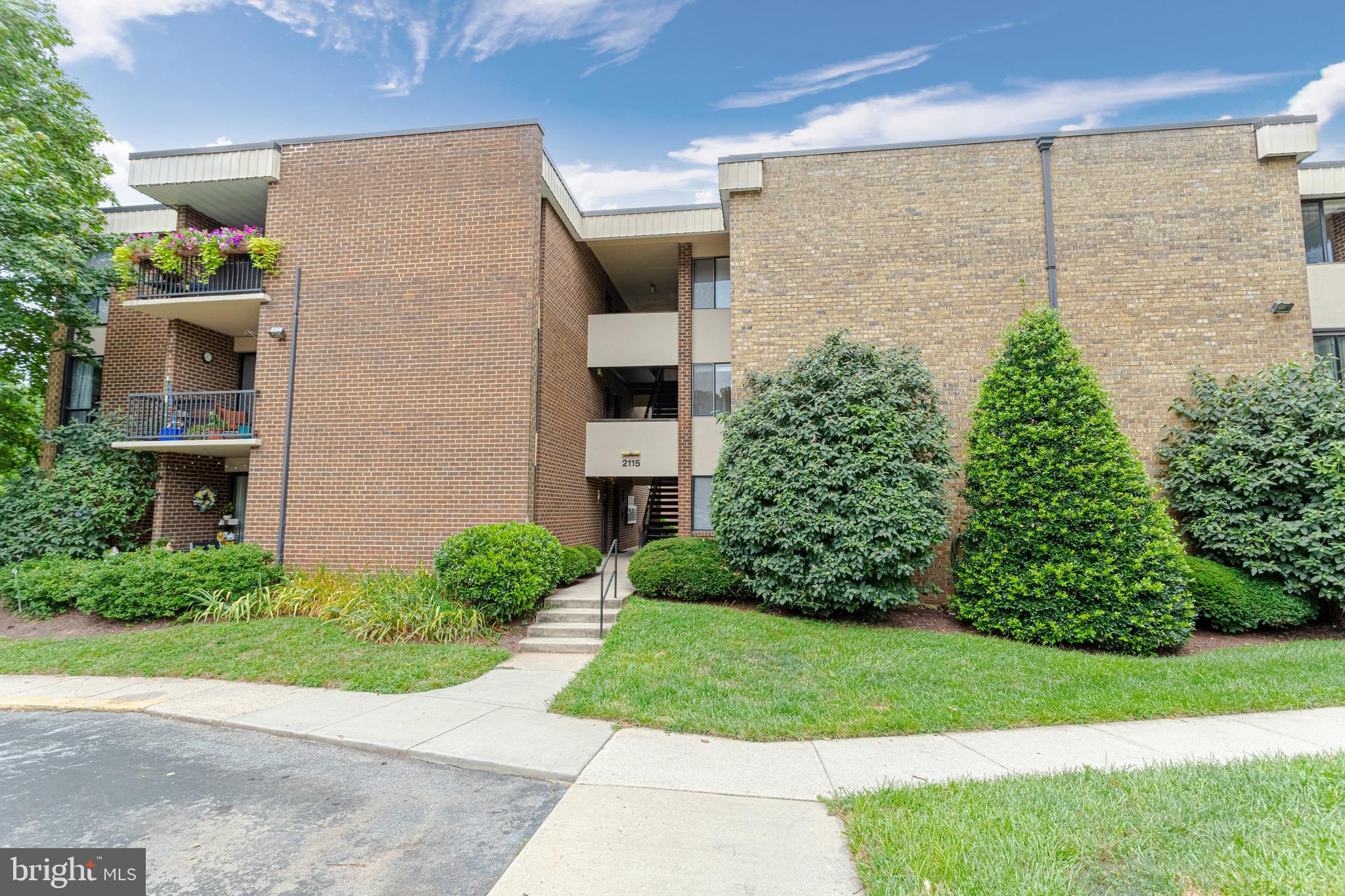 2115 Walsh View Terrace, Unit 8203 Silver Spring, MD 20902 - Photo 21 of 29